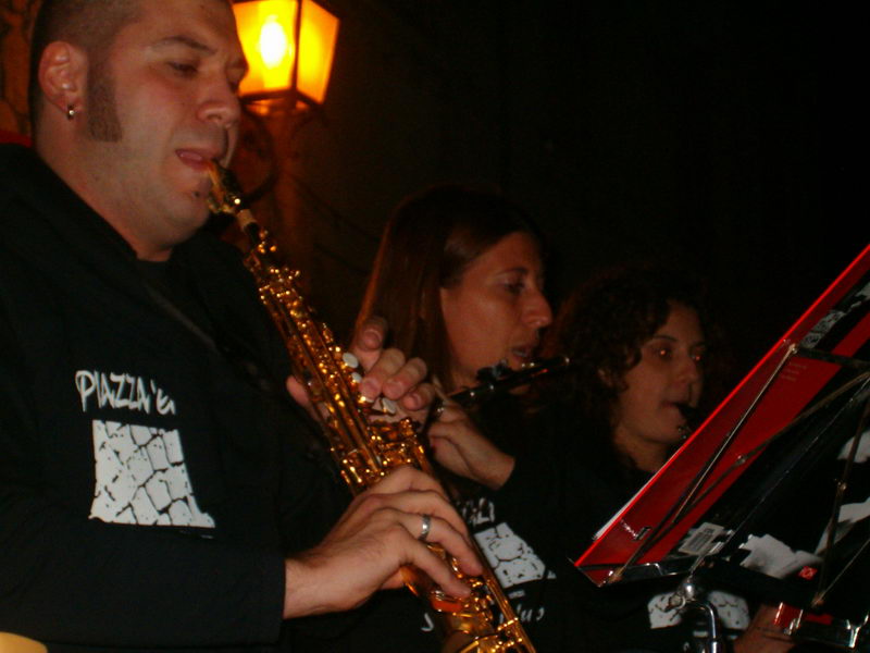 Piazza 'egli Turi Social Club, agosto 2004 Piazza 'egli Turi Social Club, agosto 2004